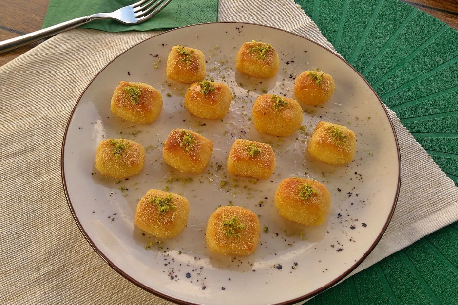 Lokmalık İrmik Tatlısı