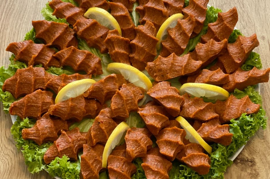 Evde Etsiz Çiğ Köfte