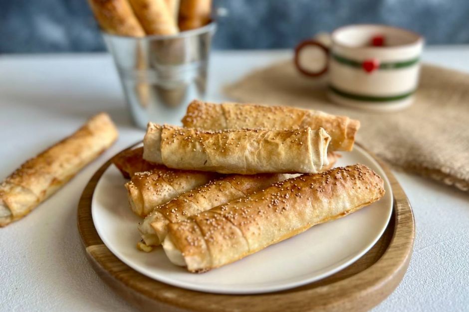 Üçgen Yufkadan Börek