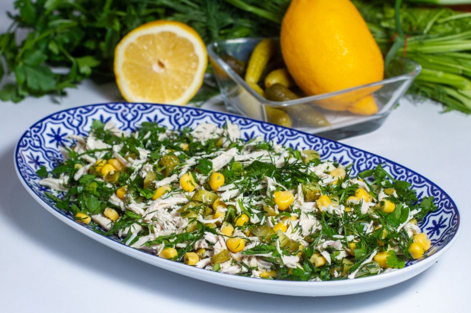 Tavuk Salatası