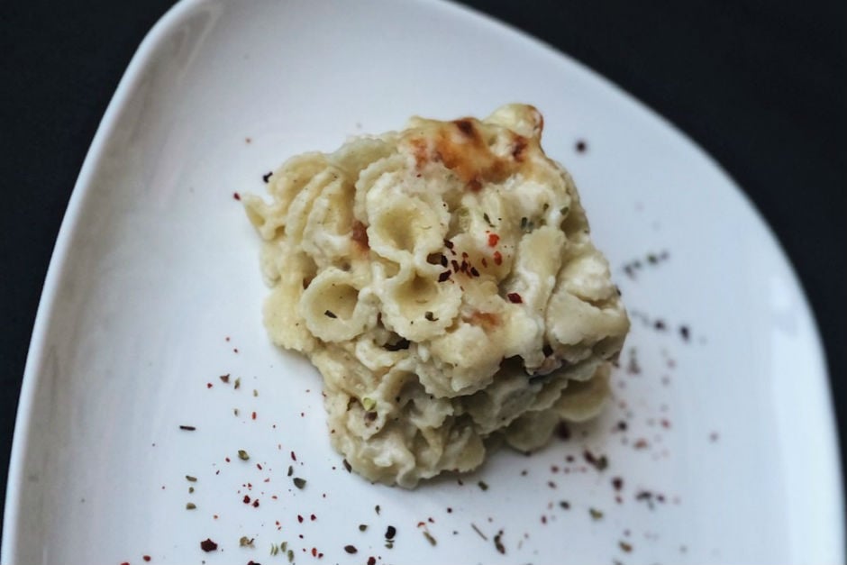 Beşamel Soslu Peynirli Fırın Makarna