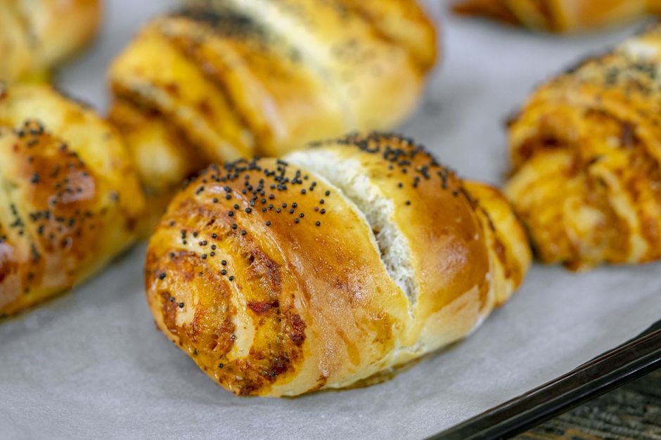 Acukalı Kahvaltı Poğaçası