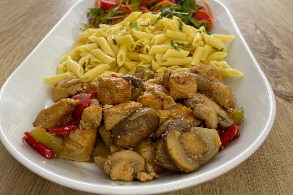 Tavada Mantarlı Tavuk