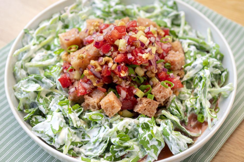 Yoğurtlu Semizotlu Kaşık Salatası