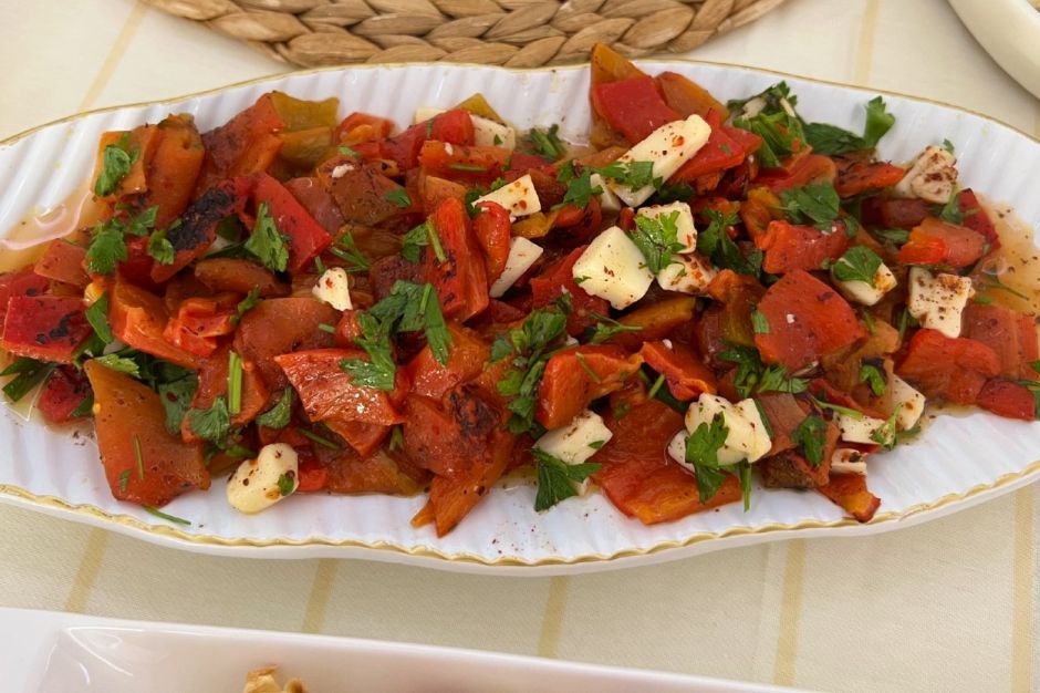 Peynirli Köz Biber Mezesi