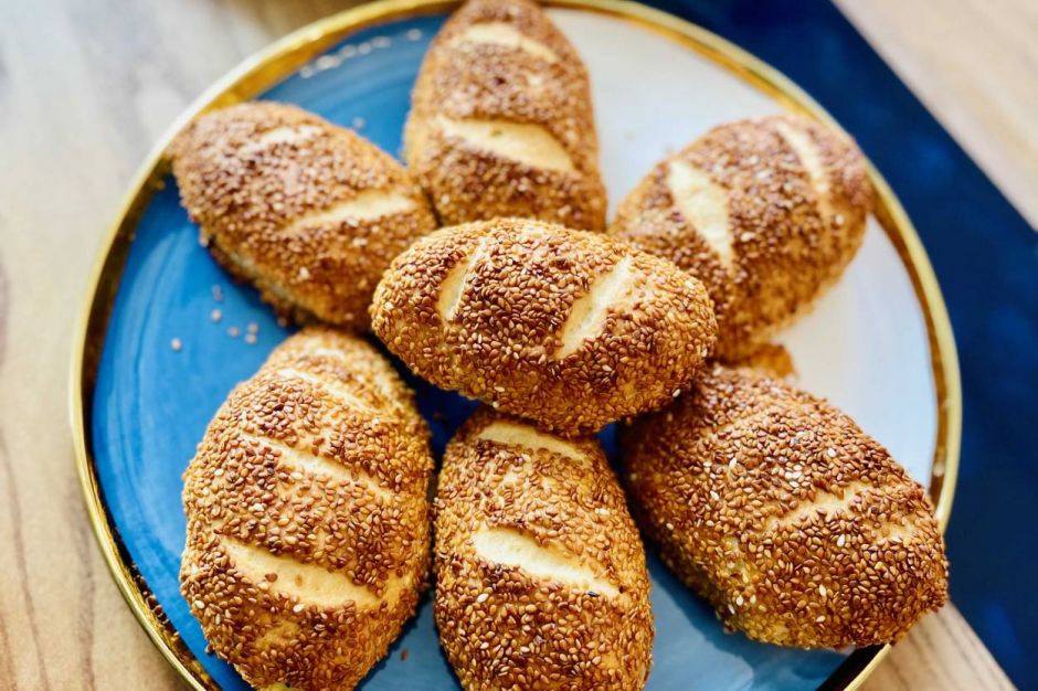 Kaşarlı Simit