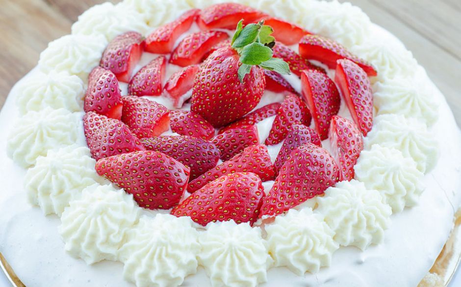 Ev Yapımı Yağsız Pasta