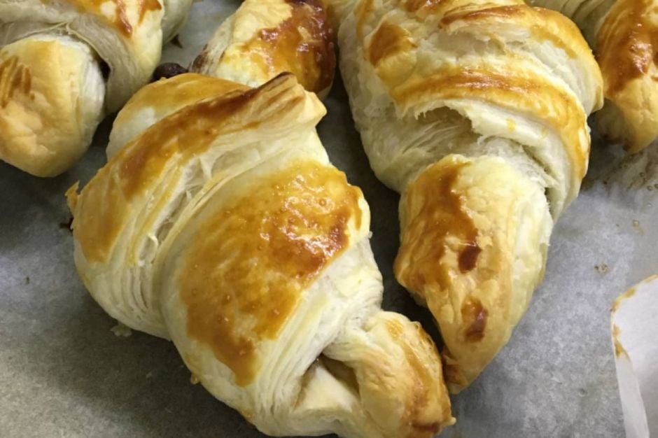 3 Malzemeli Çikolatalı Kruvasan