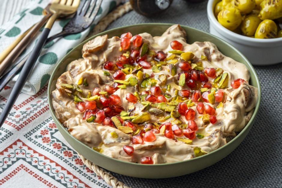 Nar Ekşili Labneli Soğan Mezesi