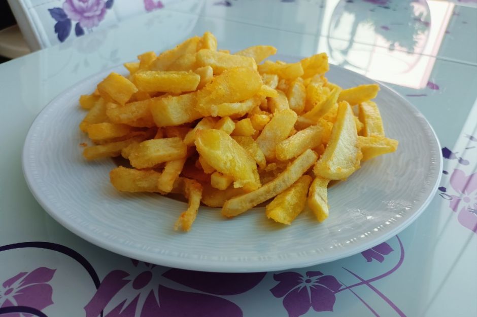 Yağ Çekmeyen Çıtır Patates Kızartması