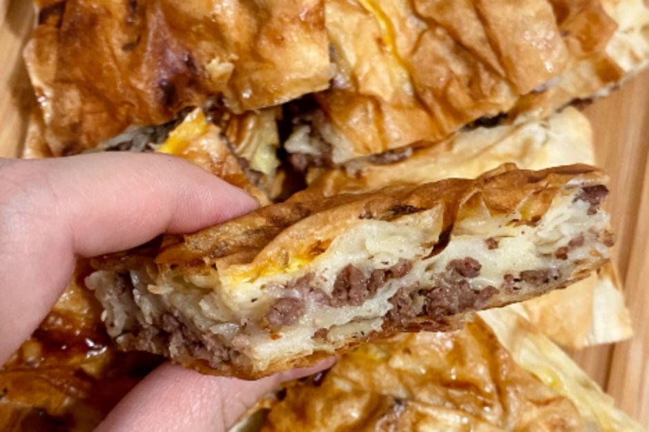 Kıymalı Tepsi Böreği