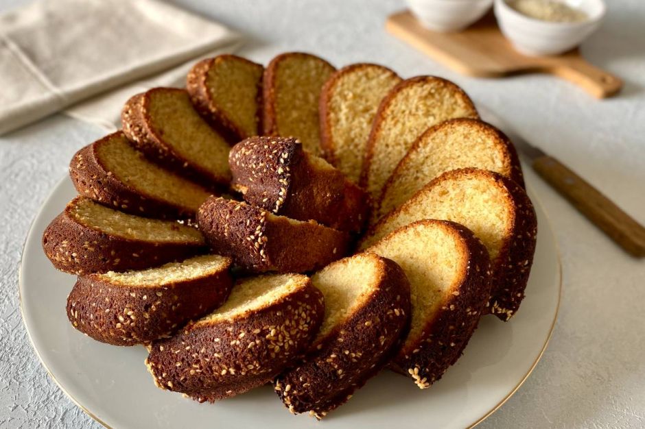 Tahinli Susamlı Kek