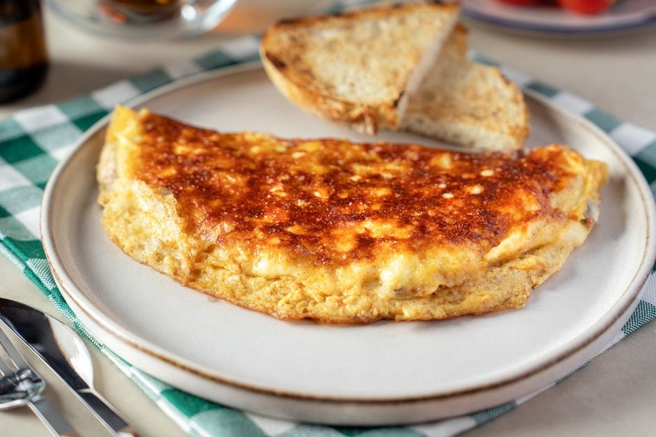 Dışı Kaşarlı Omlet