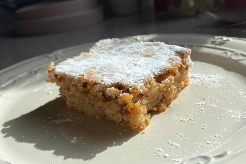 Bayat Ekmekli Elmalı Kek