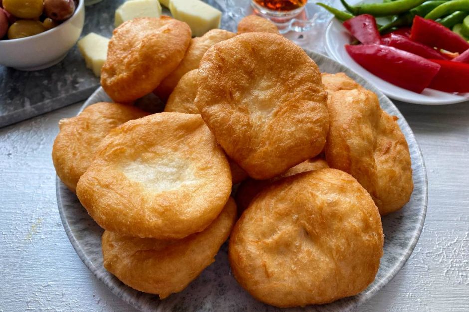 Ekmek Hamurundan Pişi