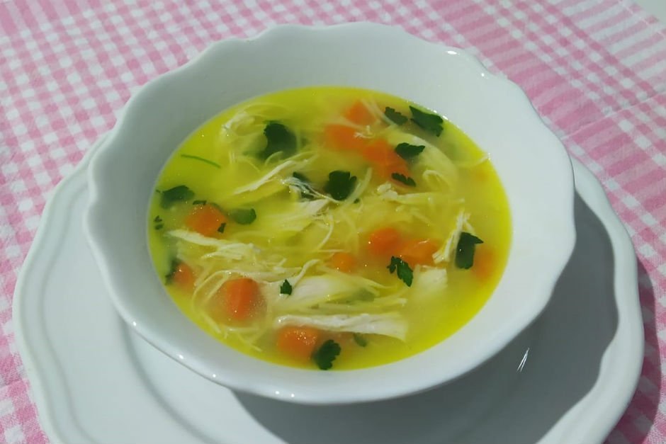 Kolay Tavuk Çorbası