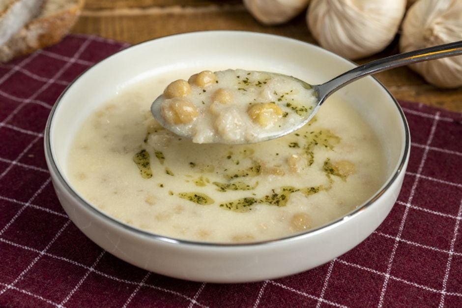 Yoğurtlu Dövme Buğday Çorbası