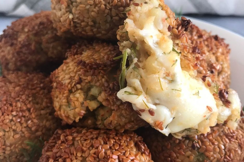 Fırında Kaşarlı Patates Köftesi