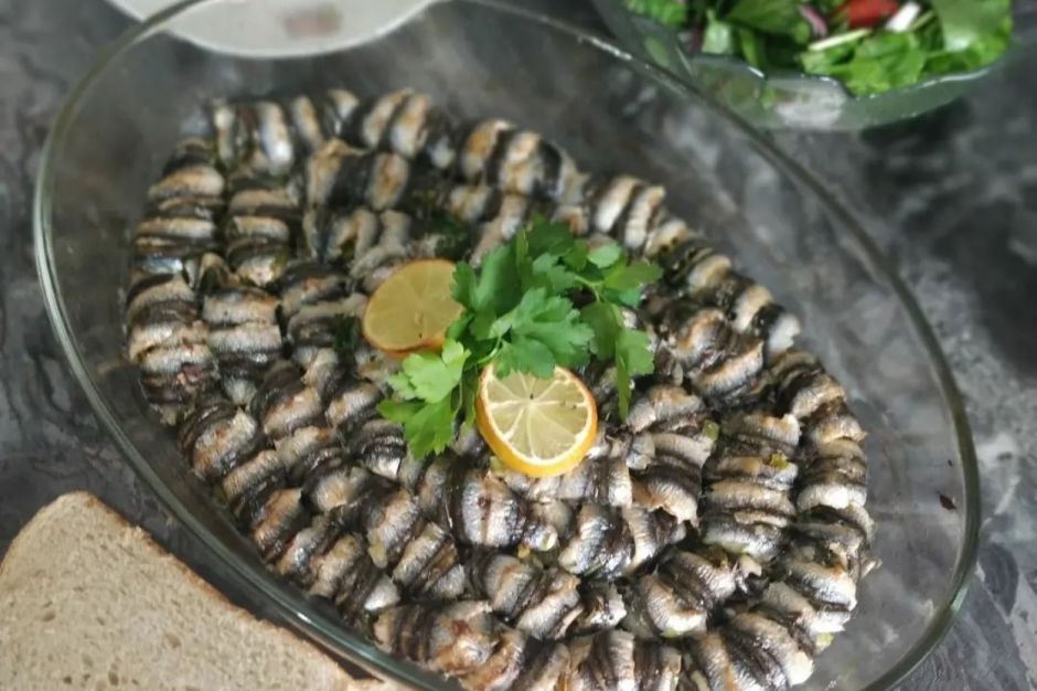 Fırında Dolgulu Hamsi Sarma