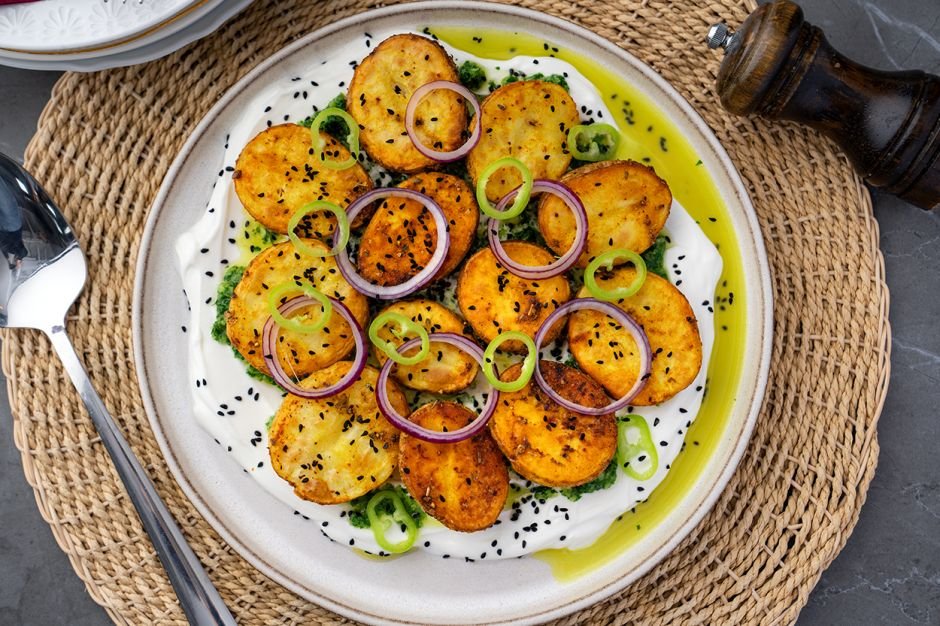 Yeşil Soslu Baharatlı Bebek Patates