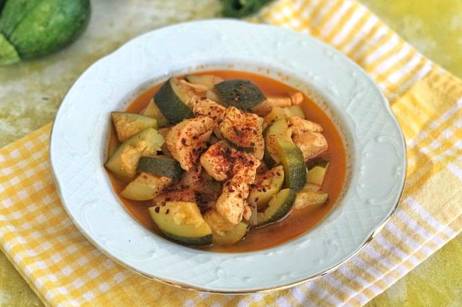 Tavuklu Kabak Yemeği