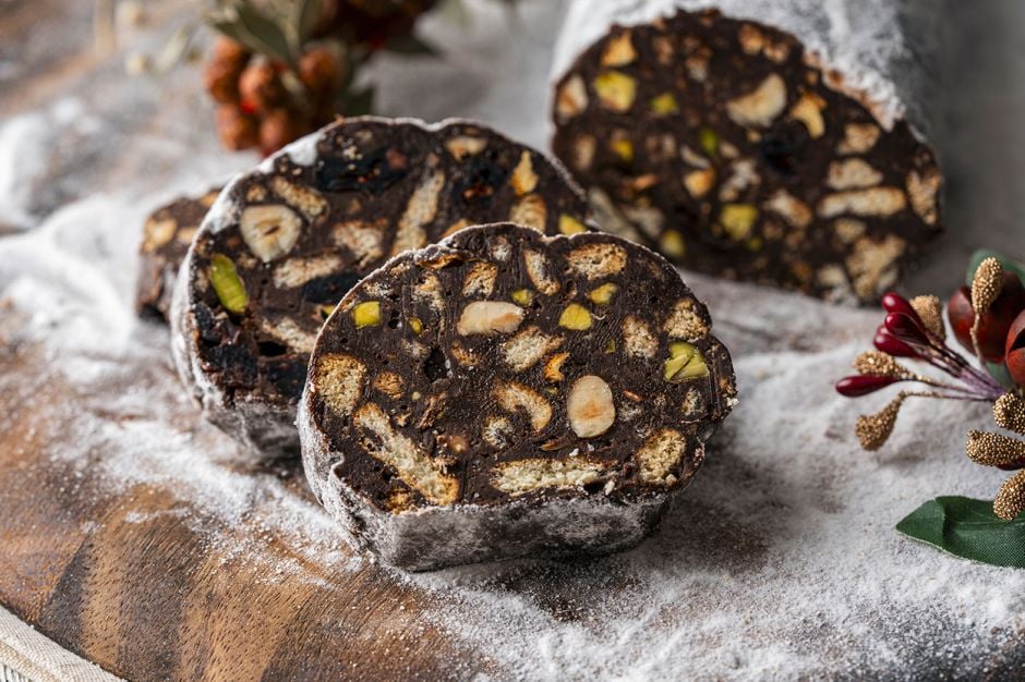 Kuru Yemişli Çikolata Salamı