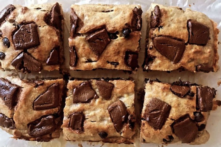 Çikolata Parçalı Muzlu Kek