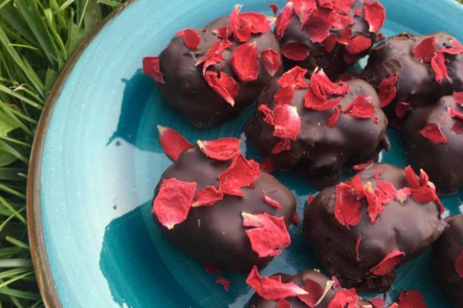 Çikolatalı Gül Lokumu