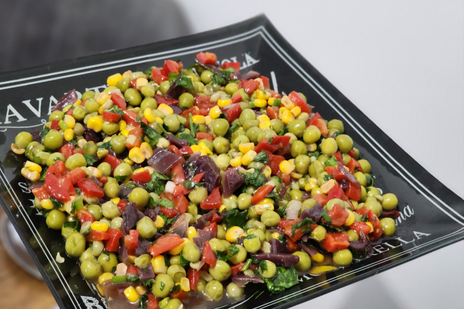 Mısırlı Bezelye Salatası