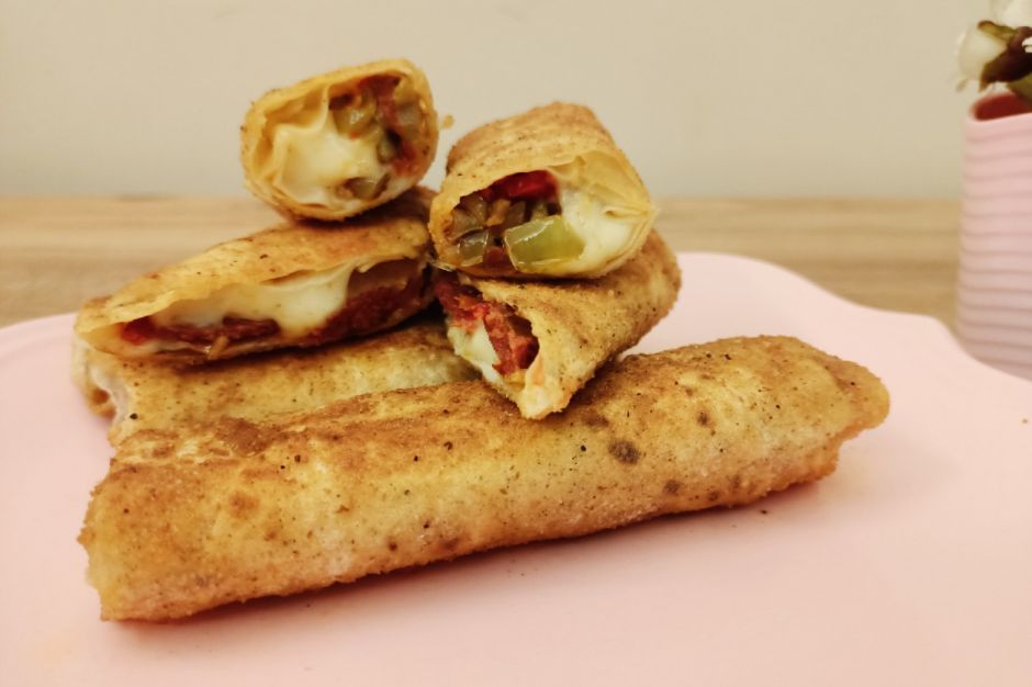 Sucuklu Kaşarlı Çıtır Börek