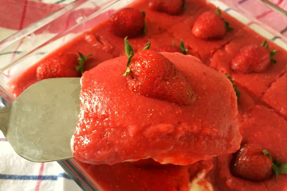 Çilek Soslu Yalancı Tavuk Göğsü