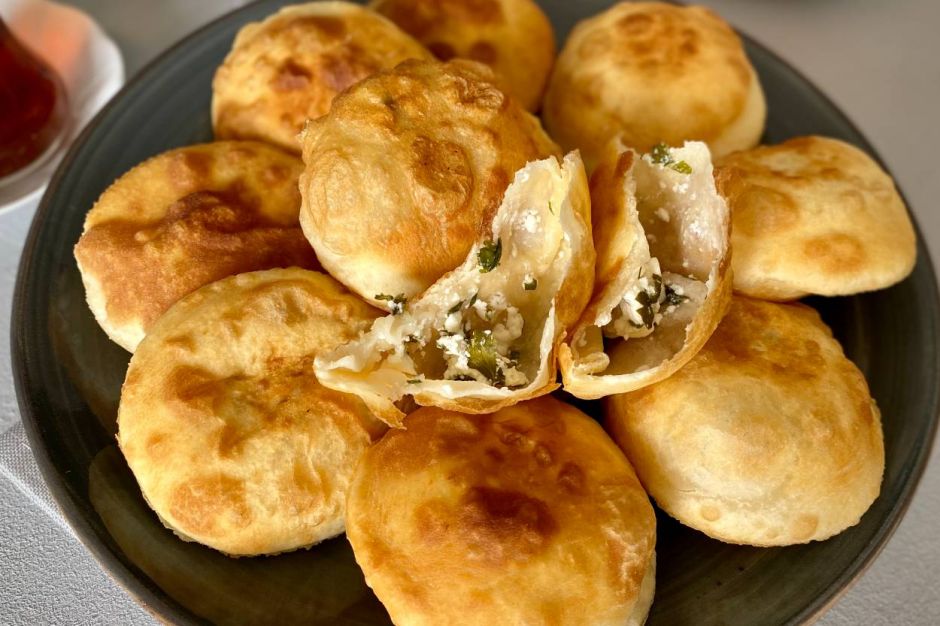 1 Bardak Sütle Yağ Çekmeyen Puf Börek